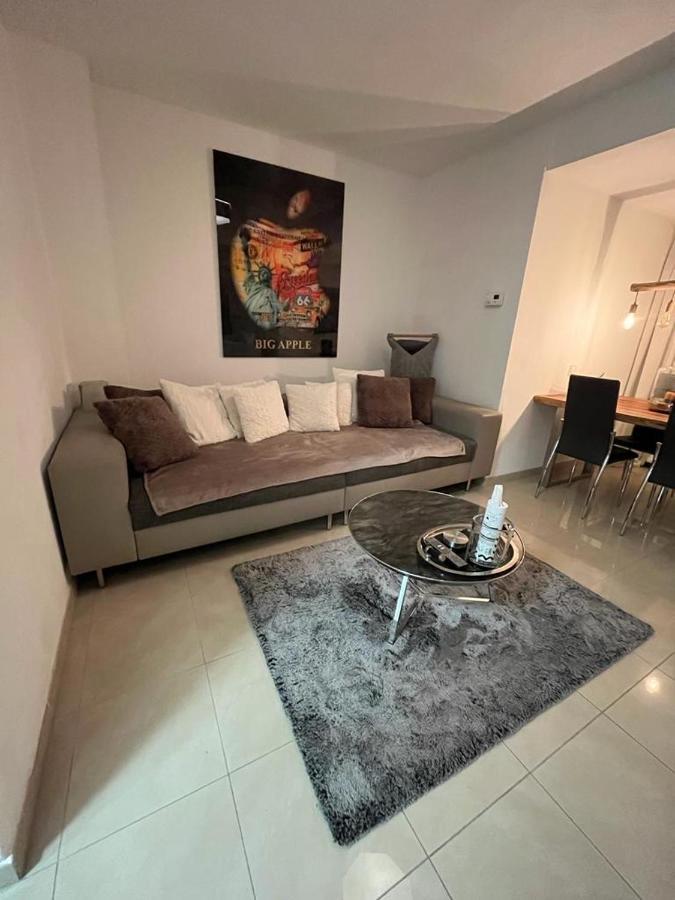 Casa Arturo Duesseldorf Apartment Екстериор снимка