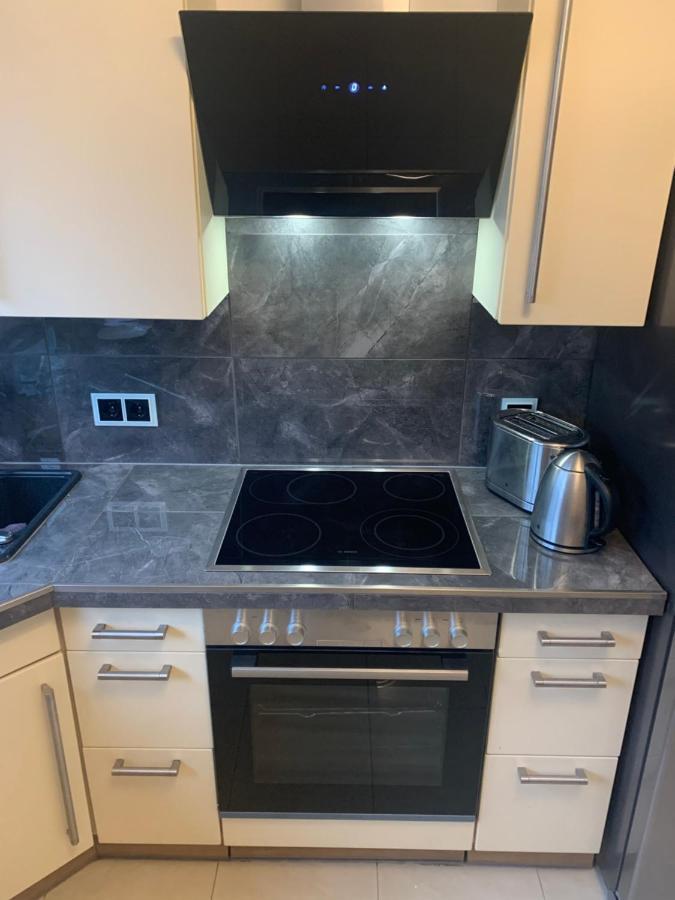 Casa Arturo Duesseldorf Apartment Екстериор снимка