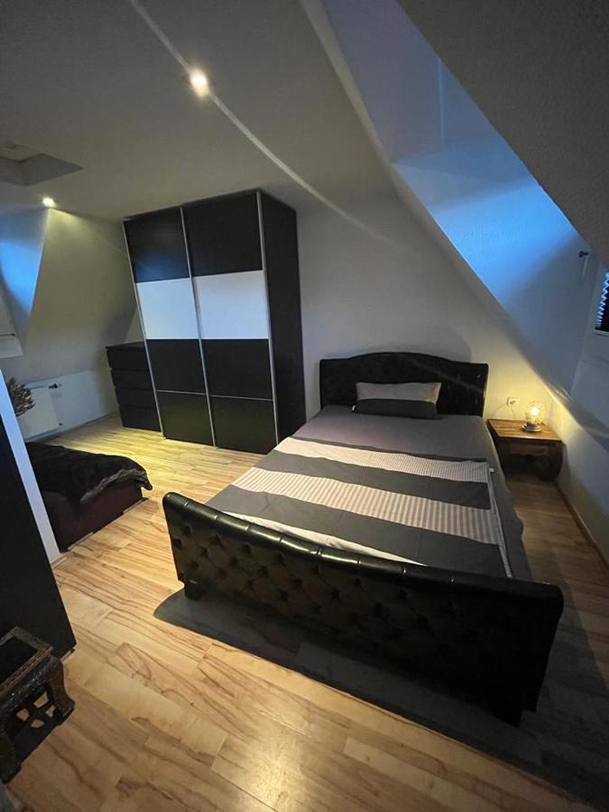 Casa Arturo Duesseldorf Apartment Екстериор снимка